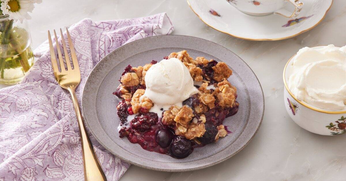 Triple Berry Crisp: Juicy Berries, Crunchy Oats for Any Occasion